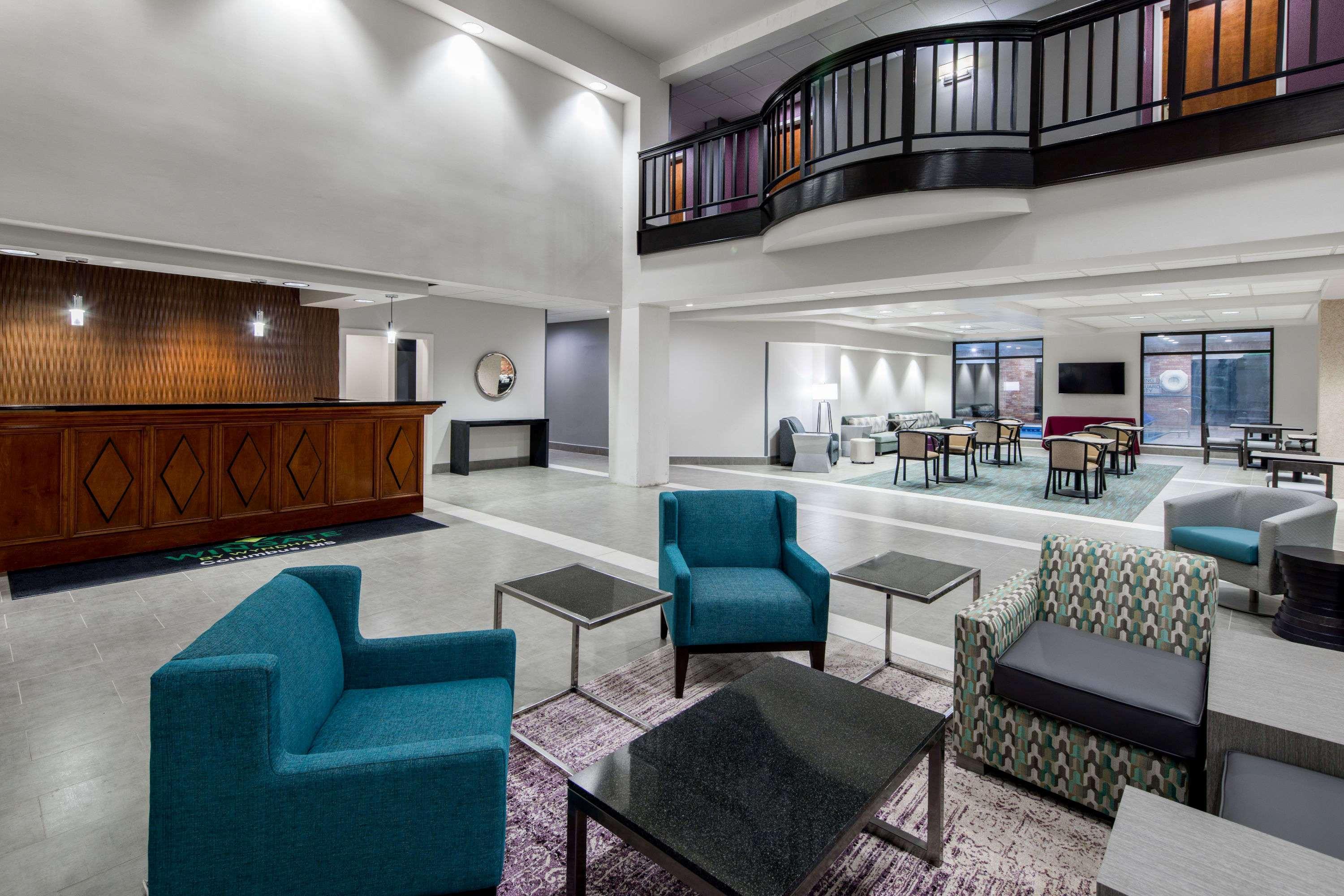 Comfort Inn & Suites Columbus North Esterno foto