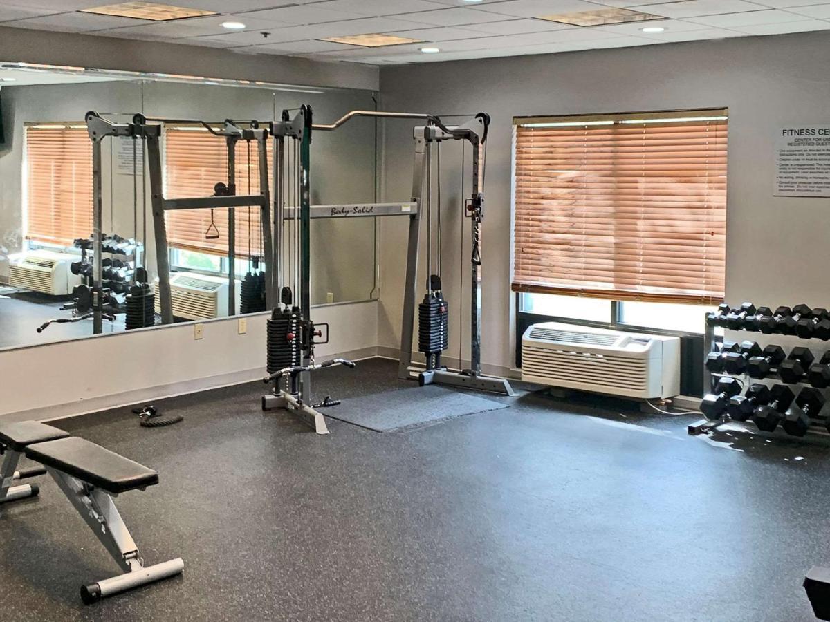 Comfort Inn & Suites Columbus North Esterno foto